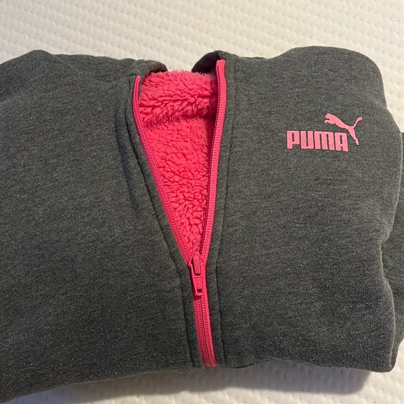 (Sold)Girls Puma Hoodie - Picture 7 of 8